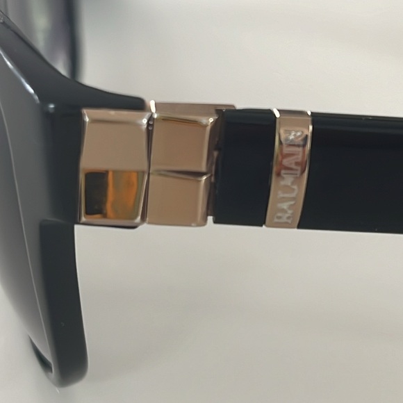 HP🎉 - Balmain Paris BL2045 sunglasses Cat3 - Picture 9 of 14